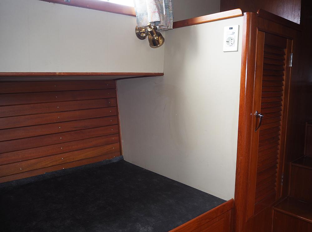 Aft cabin, Accommodation